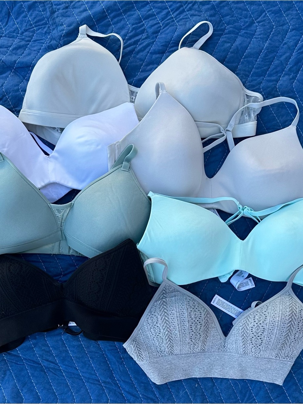 Girls Teen Bra Bralette Lot of 7 Size 36 Assorted Wireless Padded Bras